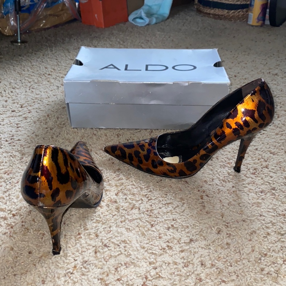 Aldo leopard print pumps